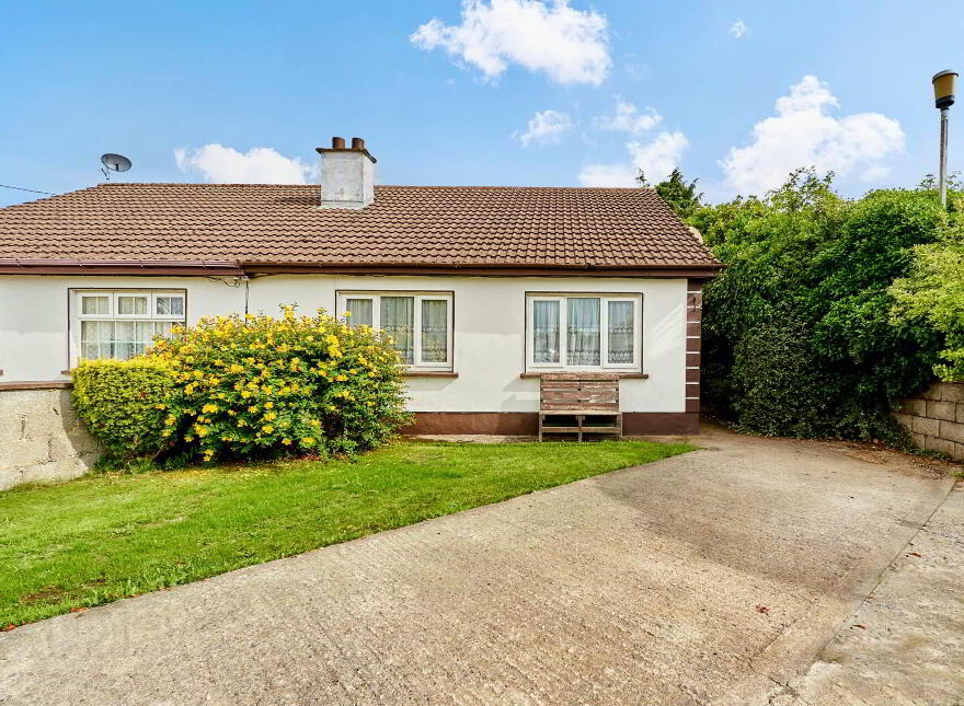 132 Abbeygrove, Navan, C15K6F2 photo
