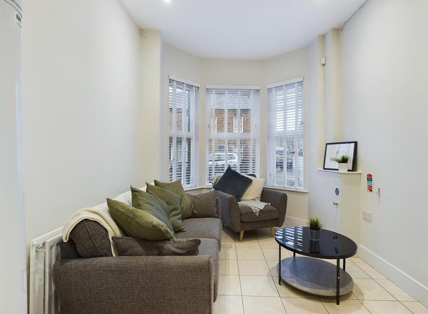 16 Edinburgh Street, Belfast, BT9 7DS