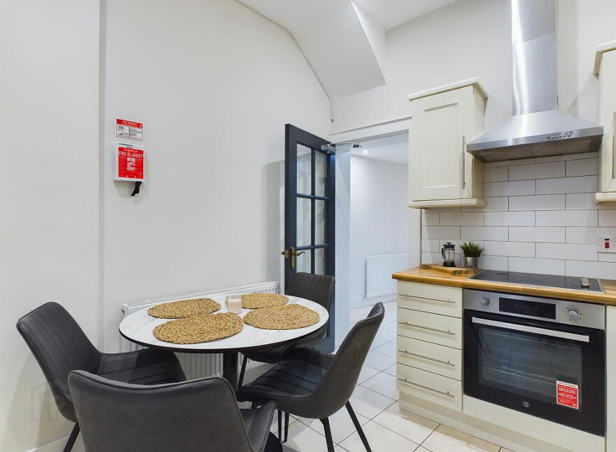 16 Edinburgh Street, Belfast, BT9 7DS