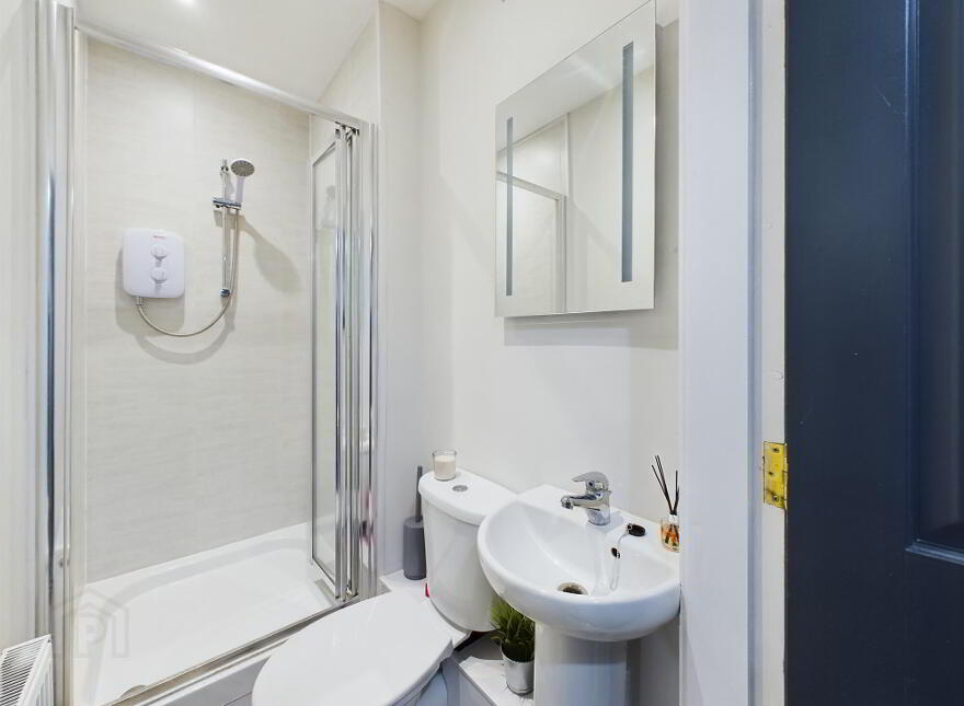 16 Edinburgh Street, Belfast, BT9 7DS