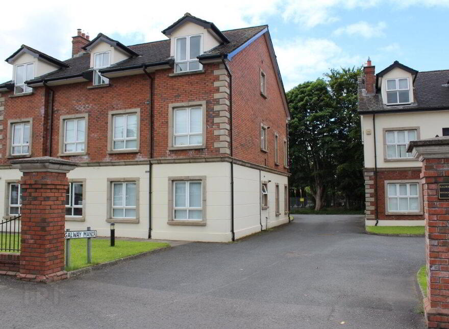 12 Galway Manor, Dundonald, Belfast, BT16 2HT