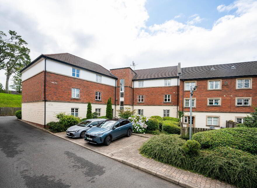 Apt 3 Elm House, 2 Beech Heights, Belfast, BT7 3LQ