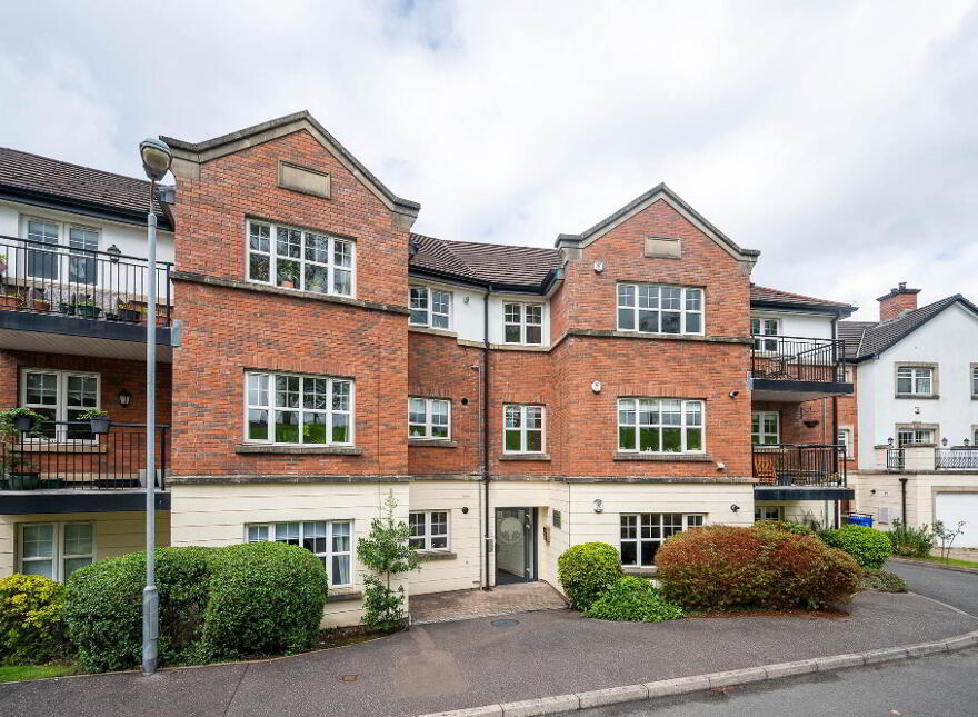 Apt 3 Elm House, 2 Beech Heights, Belfast, BT7 3LQ