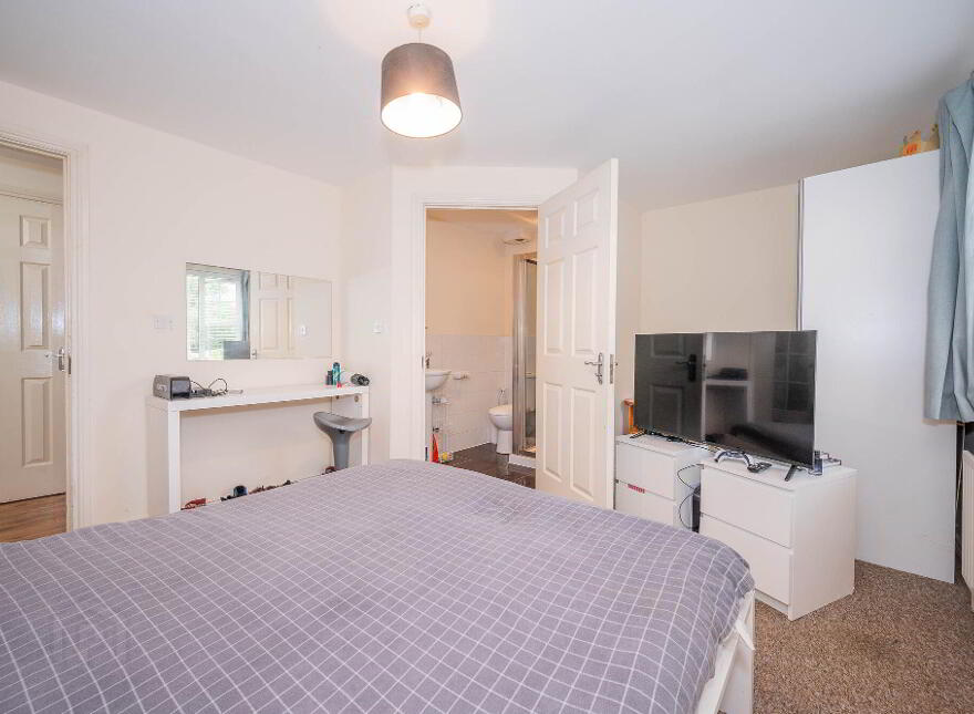 Apt 3 Elm House, 2 Beech Heights, Belfast, BT7 3LQ