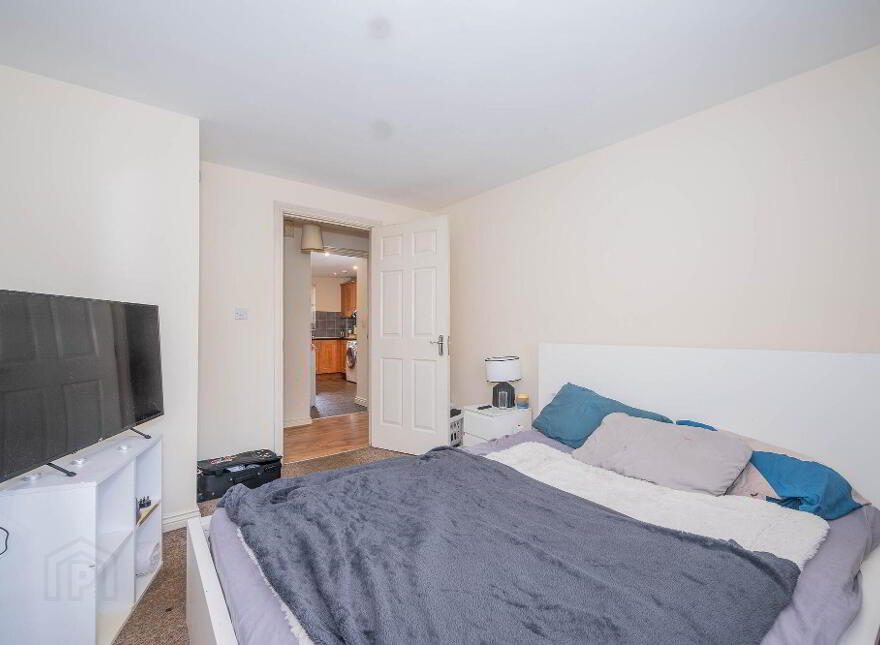 Apt 3 Elm House, 2 Beech Heights, Belfast, BT7 3LQ