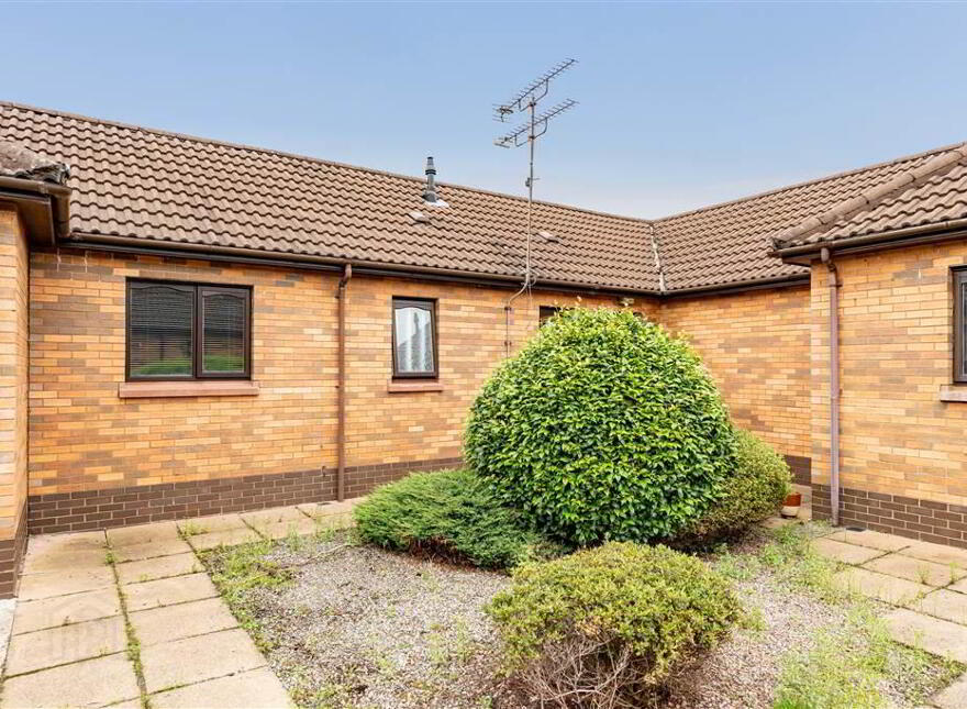 12 The Grange, Ballymena, BT42 2DZ