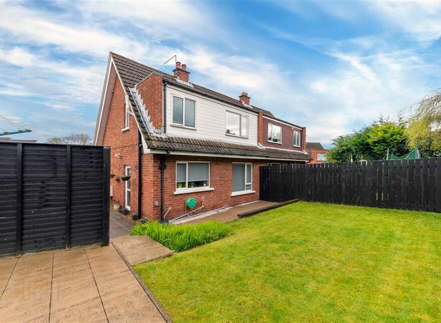 21 Sharry Drive, Lisburn, BT27 4LL