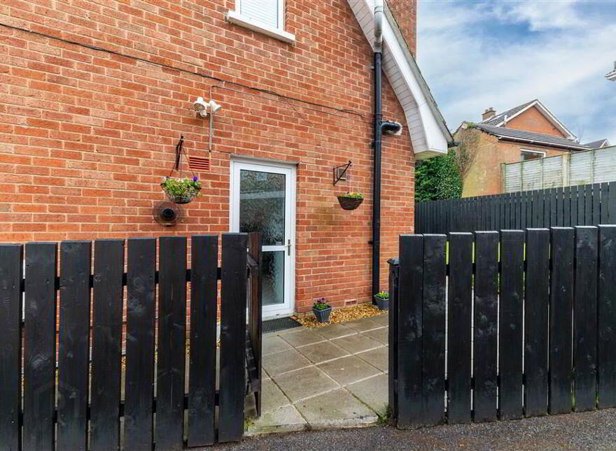 21 Sharry Drive, Lisburn, BT27 4LL