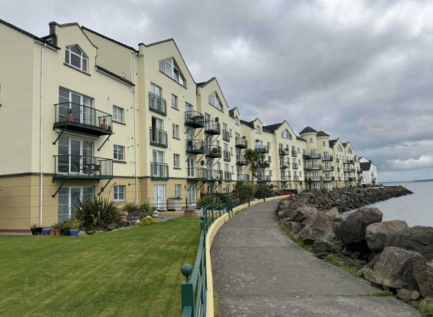 33 Rodgers Bay, Carrickfergus, BT38 8GG