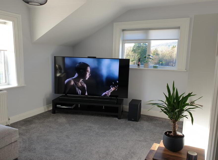 Apt 3, 81 Stockmans Lane, Belfast, BT9 7JD
