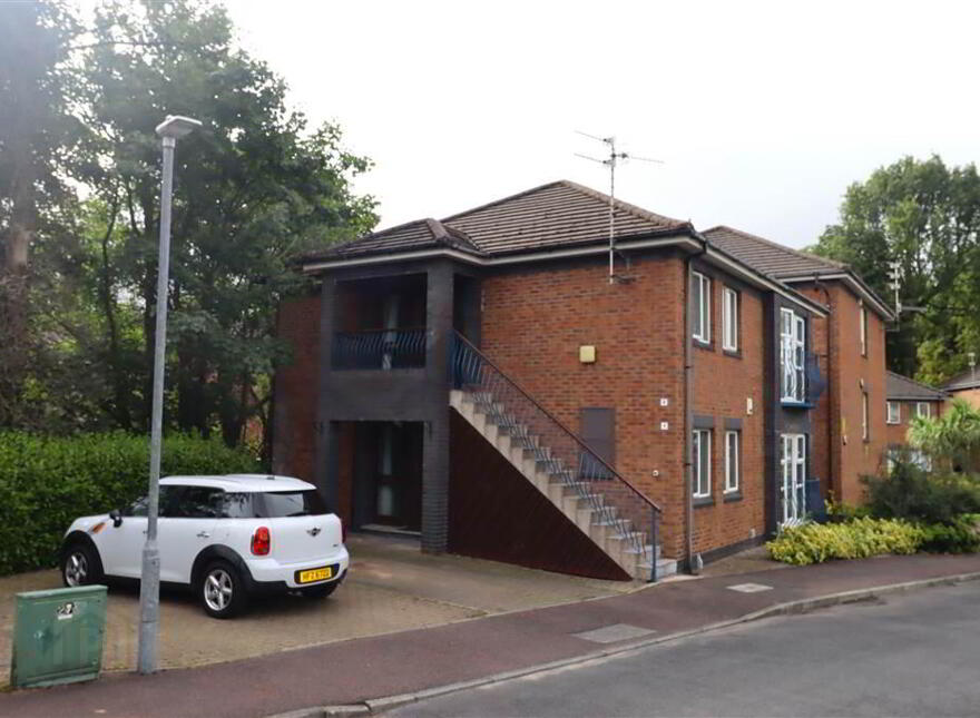 1 Glenburn Ford, Dunmurry, Belfast, BT17 9BF