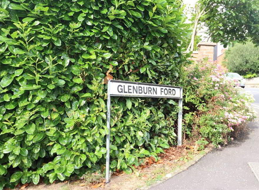 1 Glenburn Ford, Dunmurry, Belfast, BT17 9BF