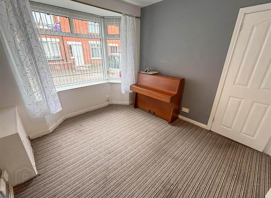 28 Rockview Street, Belfast, BT12 6JQ