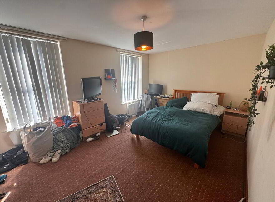 Flat 2, 6 Eglantine Avenue, Belfast, BT9 6DX