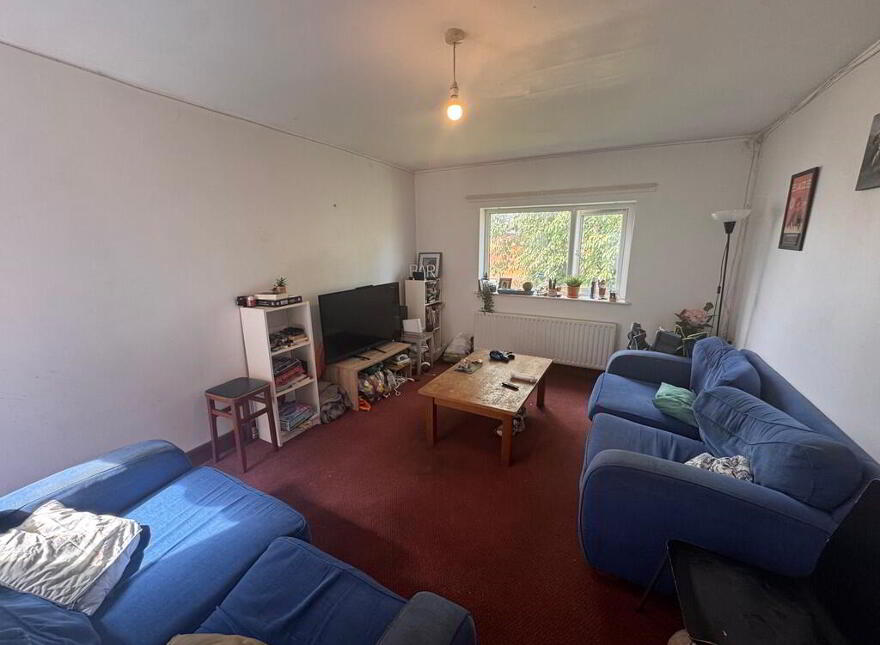 Flat 2, 6 Eglantine Avenue, Belfast, BT9 6DX