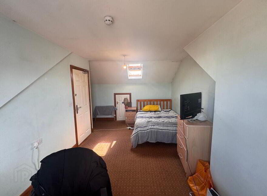 Flat 2, 6 Eglantine Avenue, Belfast, BT9 6DX