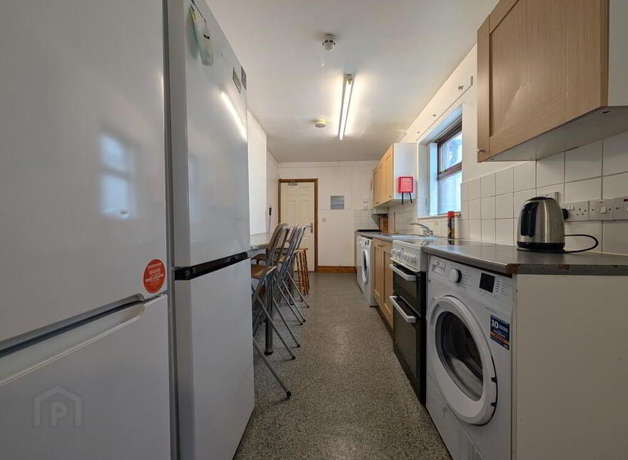 Flat 2, 6 Eglantine Avenue, Belfast, BT9 6DX