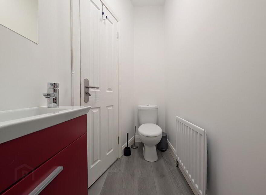 Flat 2, 6 Eglantine Avenue, Belfast, BT9 6DX