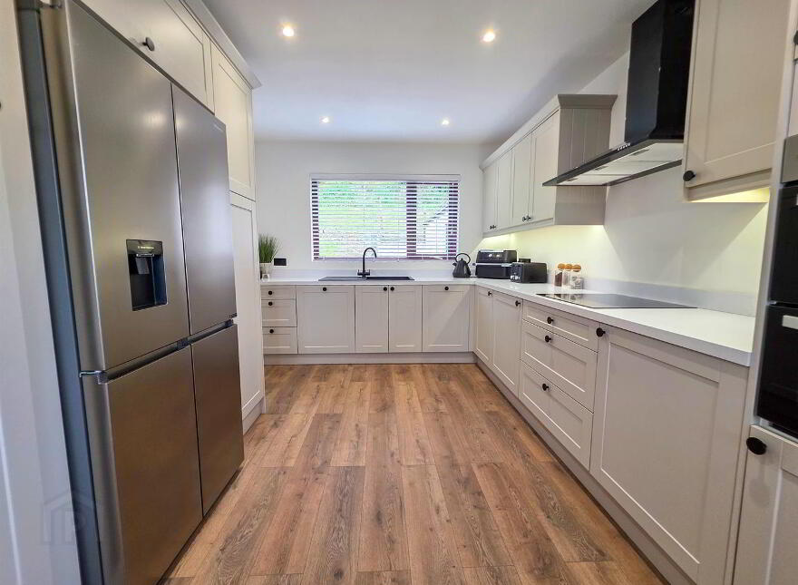 53 O'Neill Road, Newtownabbey, BT36 6UN