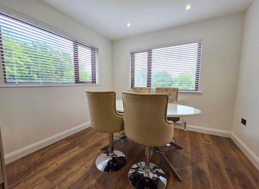 53 O'Neill Road, Newtownabbey, BT36 6UN