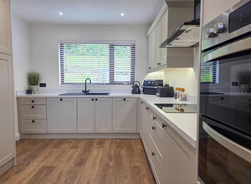 53 O'Neill Road, Newtownabbey, BT36 6UN