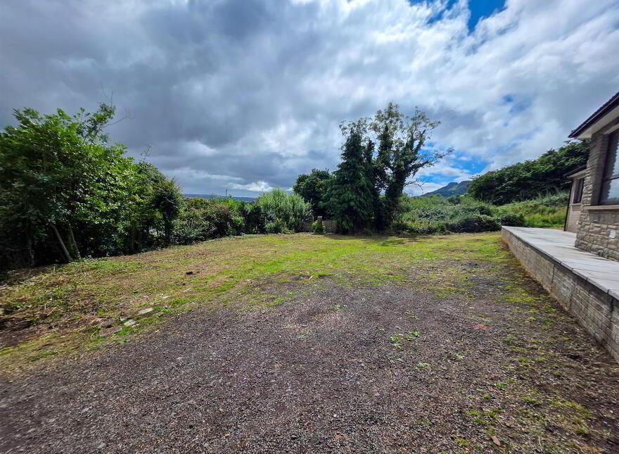 53 O'Neill Road, Newtownabbey, BT36 6UN