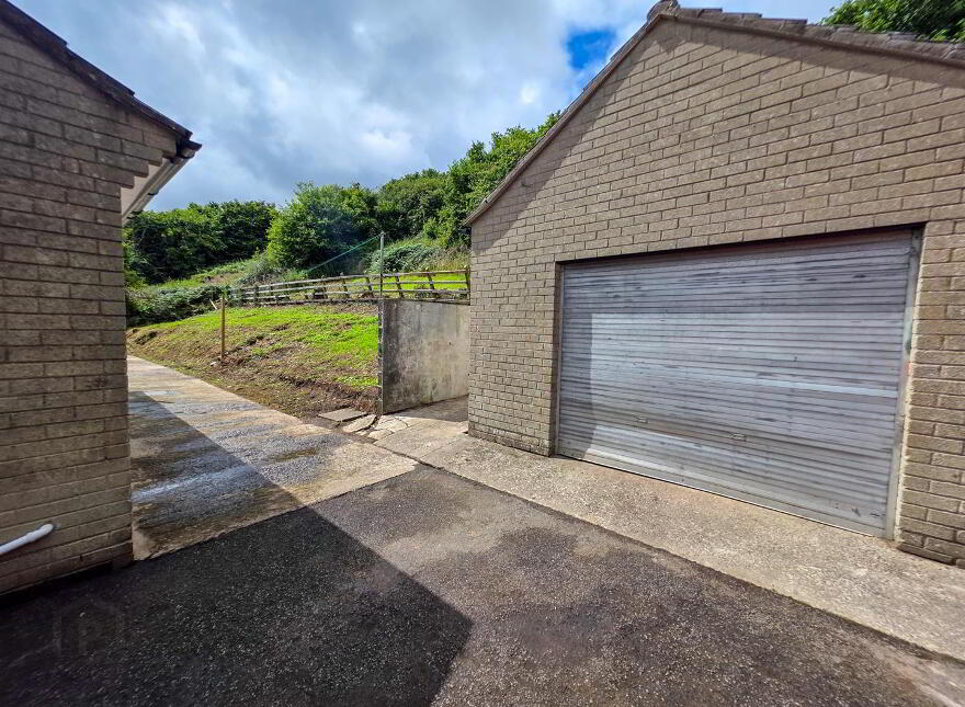 53 O'Neill Road, Newtownabbey, BT36 6UN