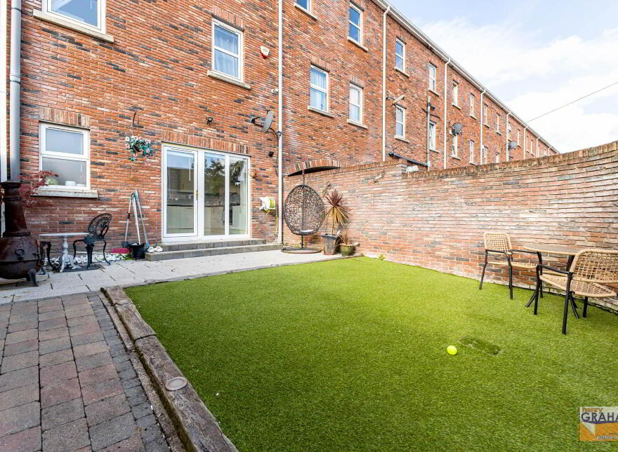 4 Holstein Crescent, Lisburn, BT28 2RS