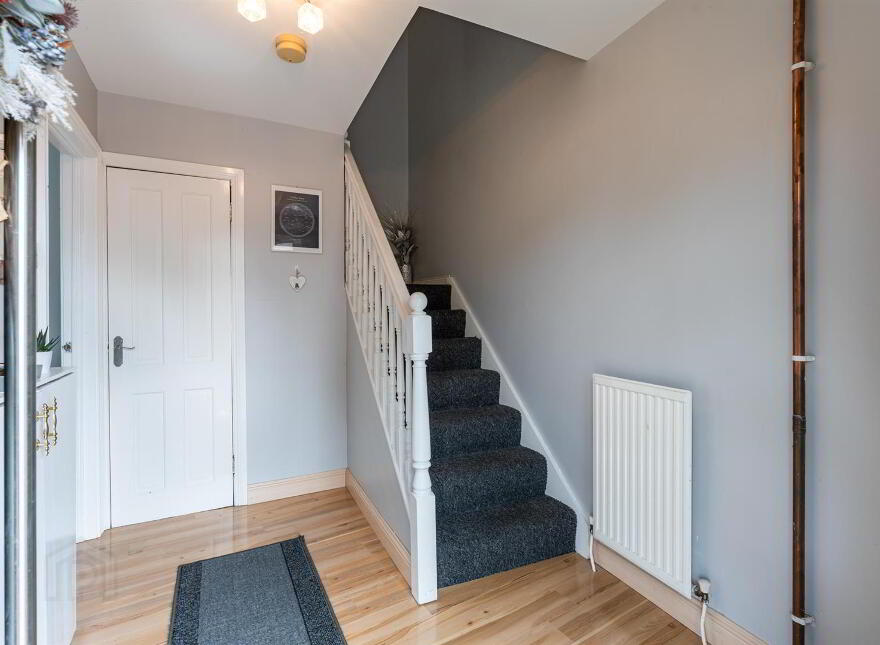 8 Avoniel Road, Belfast, BT5 4SF