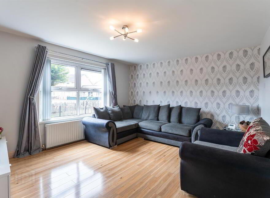 8 Avoniel Road, Belfast, BT5 4SF
