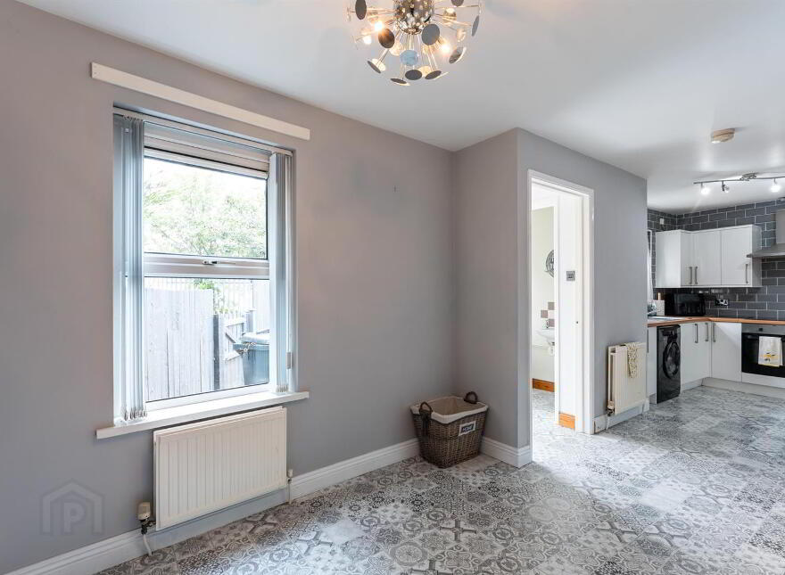 8 Avoniel Road, Belfast, BT5 4SF