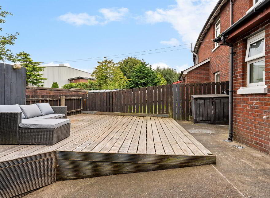 8 Avoniel Road, Belfast, BT5 4SF