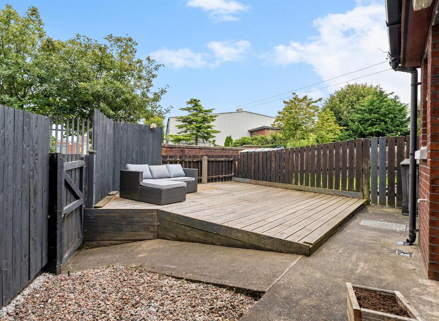 8 Avoniel Road, Belfast, BT5 4SF