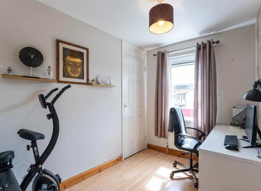 8 Avoniel Road, Belfast, BT5 4SF