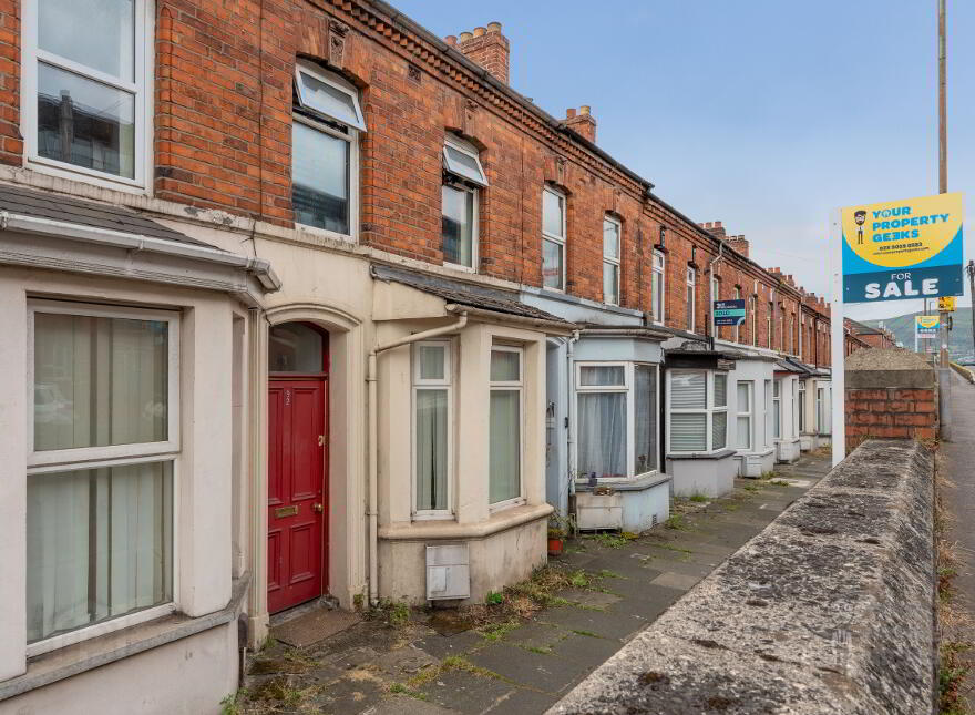 92 Tates Avenue, Belfast, BT9 7BZ photo