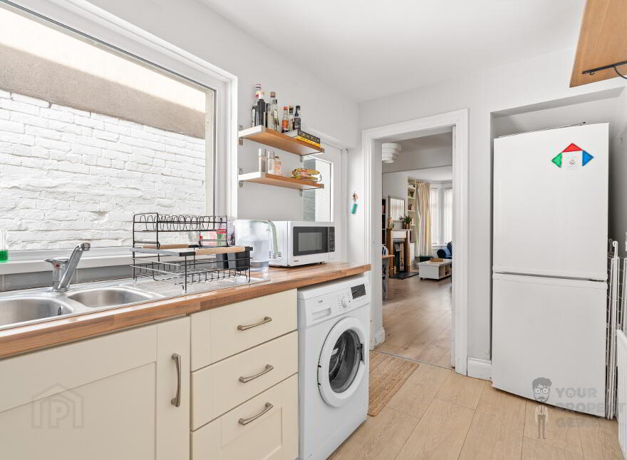 92 Tates Avenue, Belfast, BT9 7BZ