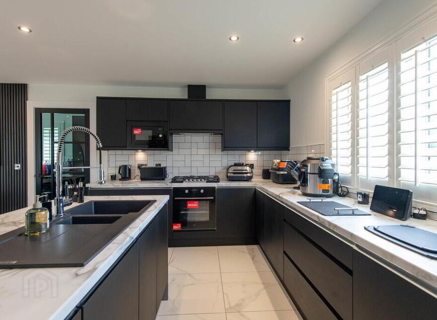 1 Spinners Gate, Newtownabbey, BT36 5RJ