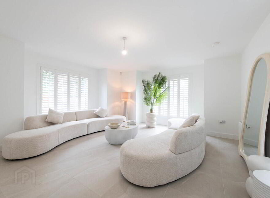 1 Spinners Gate, Newtownabbey, BT36 5RJ