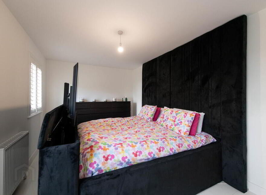 1 Spinners Gate, Newtownabbey, BT36 5RJ