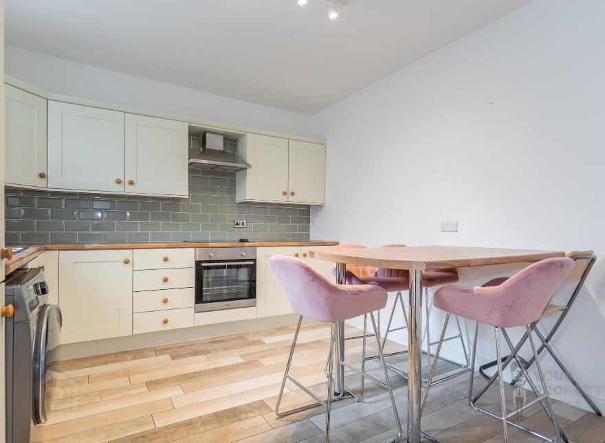 63 London Street, Belfast, BT6 8EN