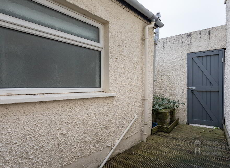 63 London Street, Belfast, BT6 8EN