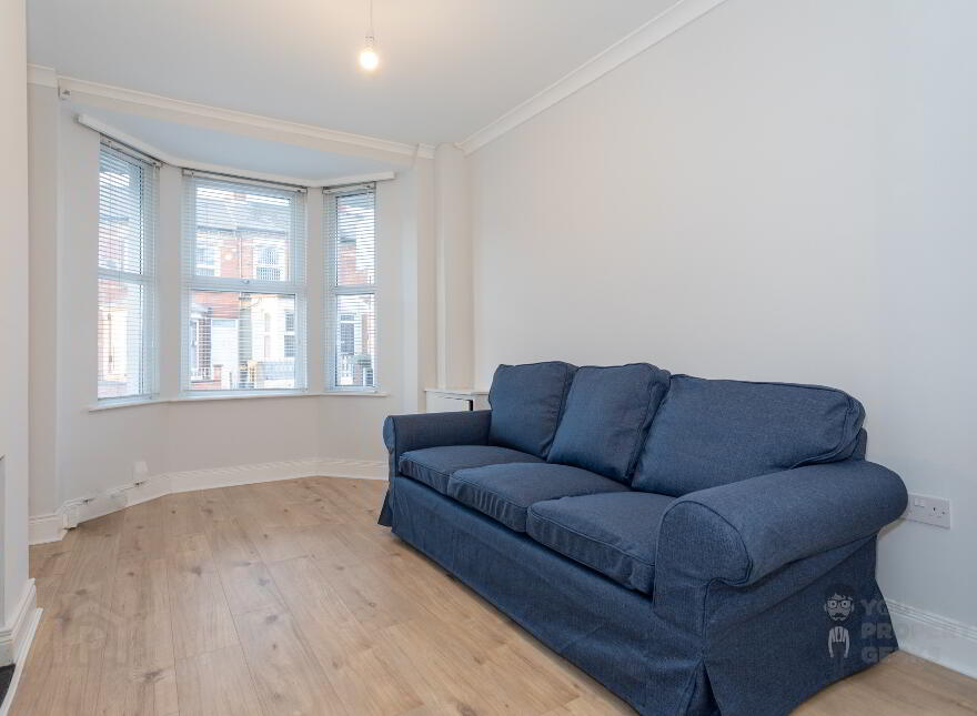 20 London Road, Belfast, BT6 8EY