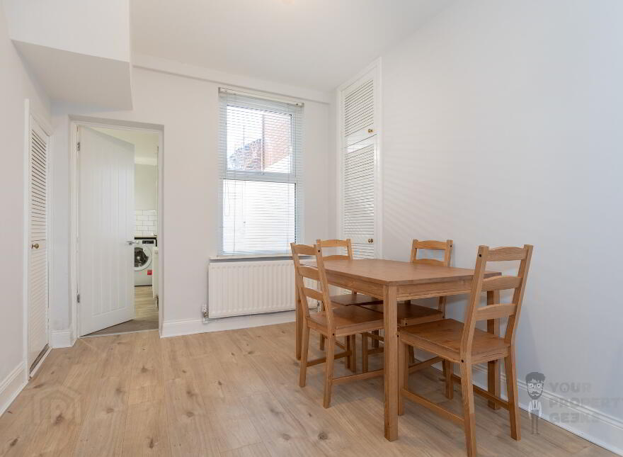 20 London Road, Belfast, BT6 8EY