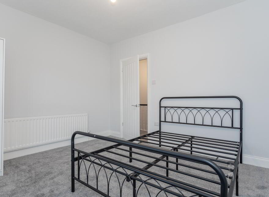 20 London Road, Belfast, BT6 8EY