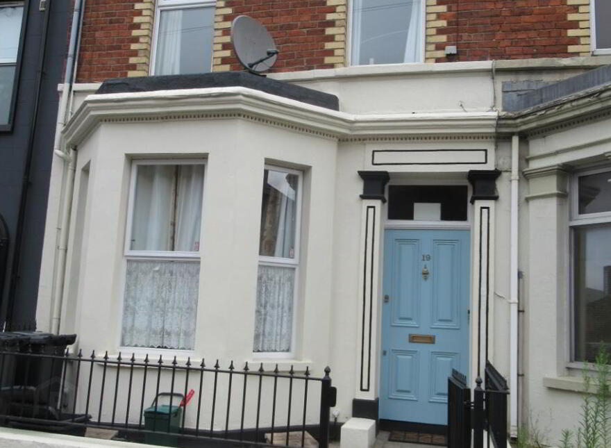 Unit 2, 19 Fitzwilliam Street, Belfast, BT9 6UD photo