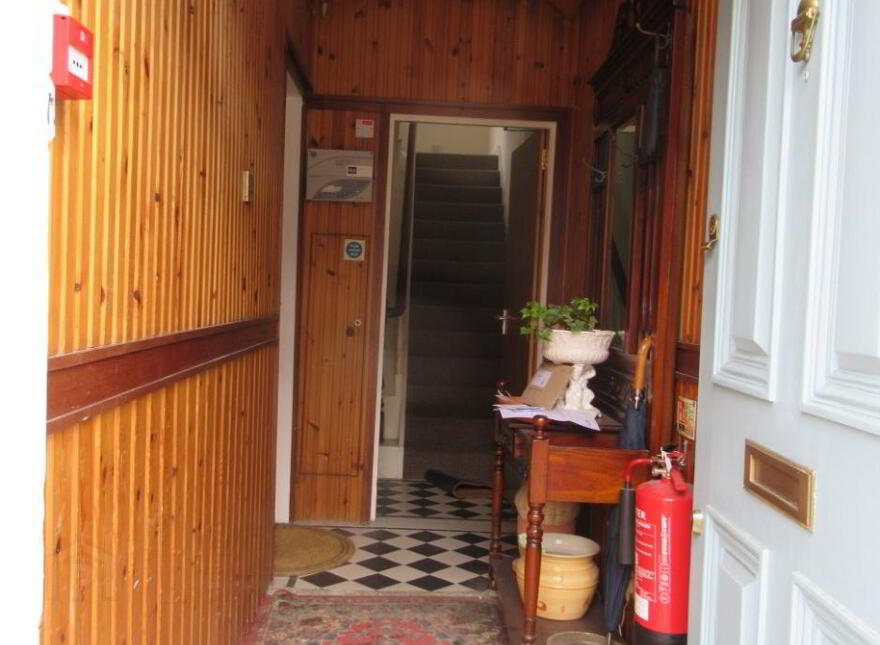Unit 2, 19 Fitzwilliam Street, Belfast, BT9 6UD