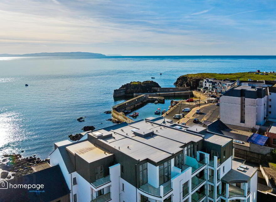 Penthouse Apartment, 17 The Promenade, Portstewart, BT55 7AH