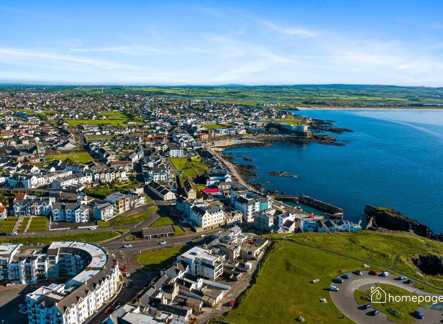 Penthouse Apartment, 17 The Promenade, Portstewart, BT55 7AH