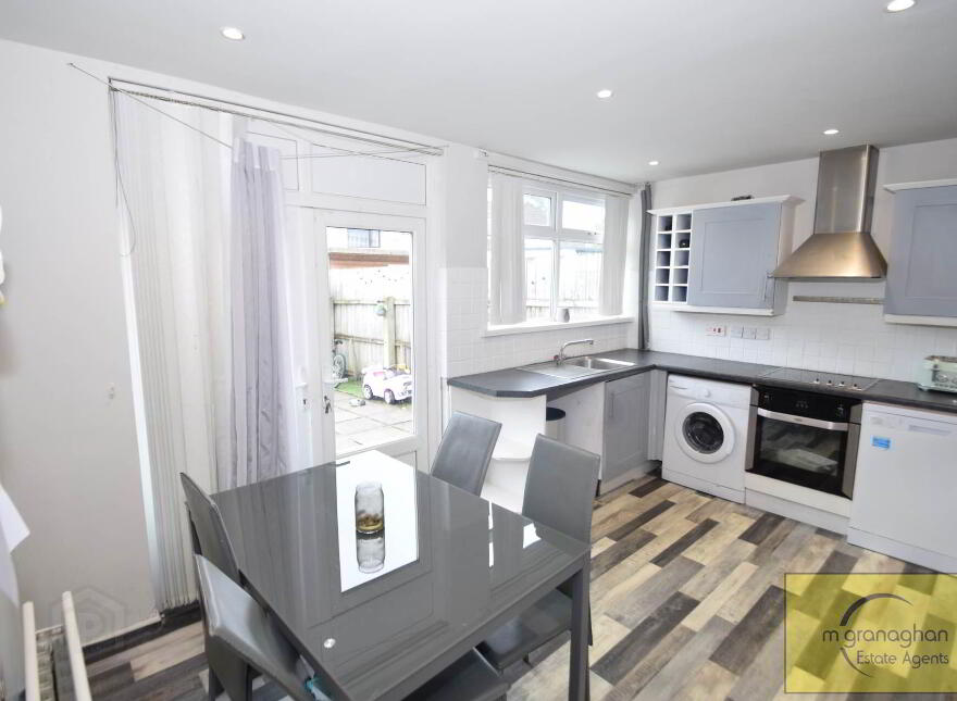 9 Glasvey Park, Twinbrook, Belfast, BT17 0DB
