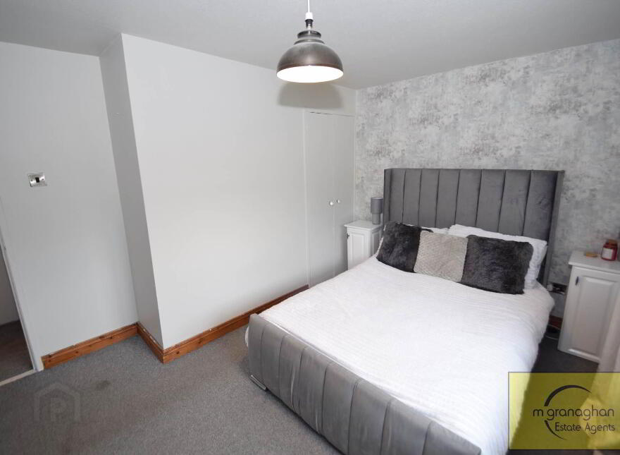 9 Glasvey Park, Twinbrook, Belfast, BT17 0DB